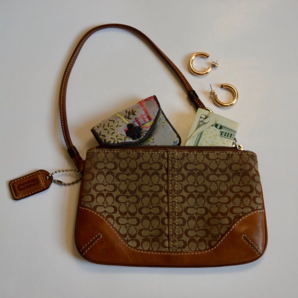 Authentic, vintage logo COACH wristlet!